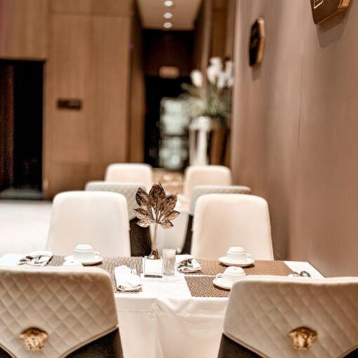 Marigold Hotel & Restaurants Виндхук Экстерьер фото